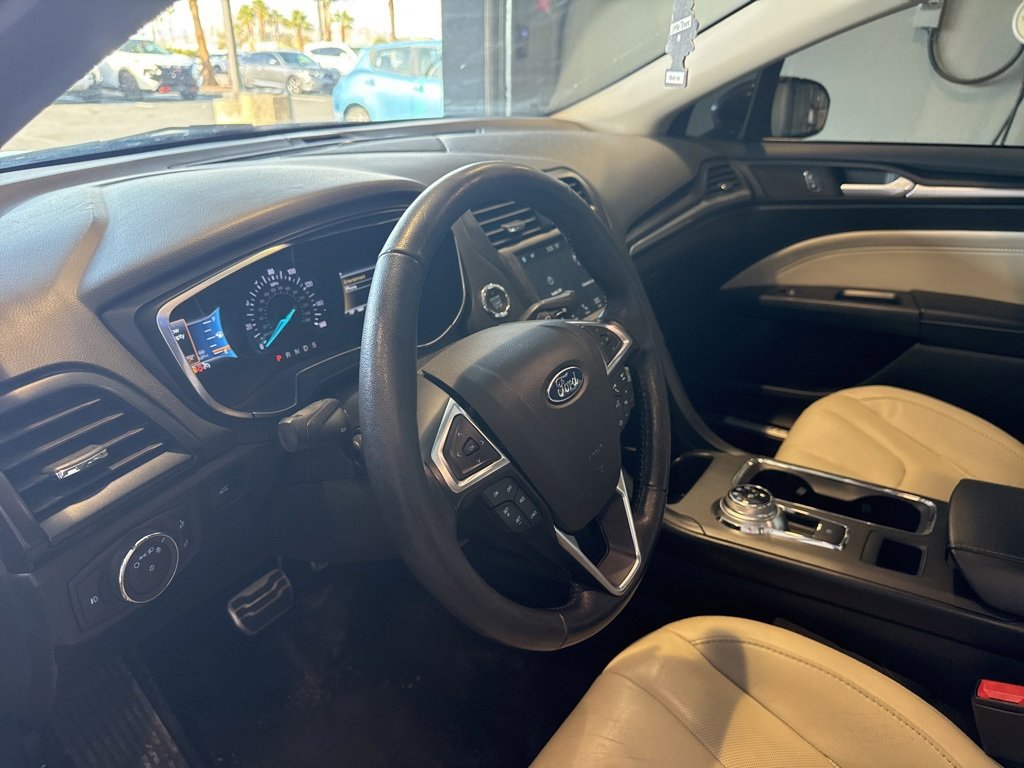 Used 2017 Ford Fusion Titanium image 21