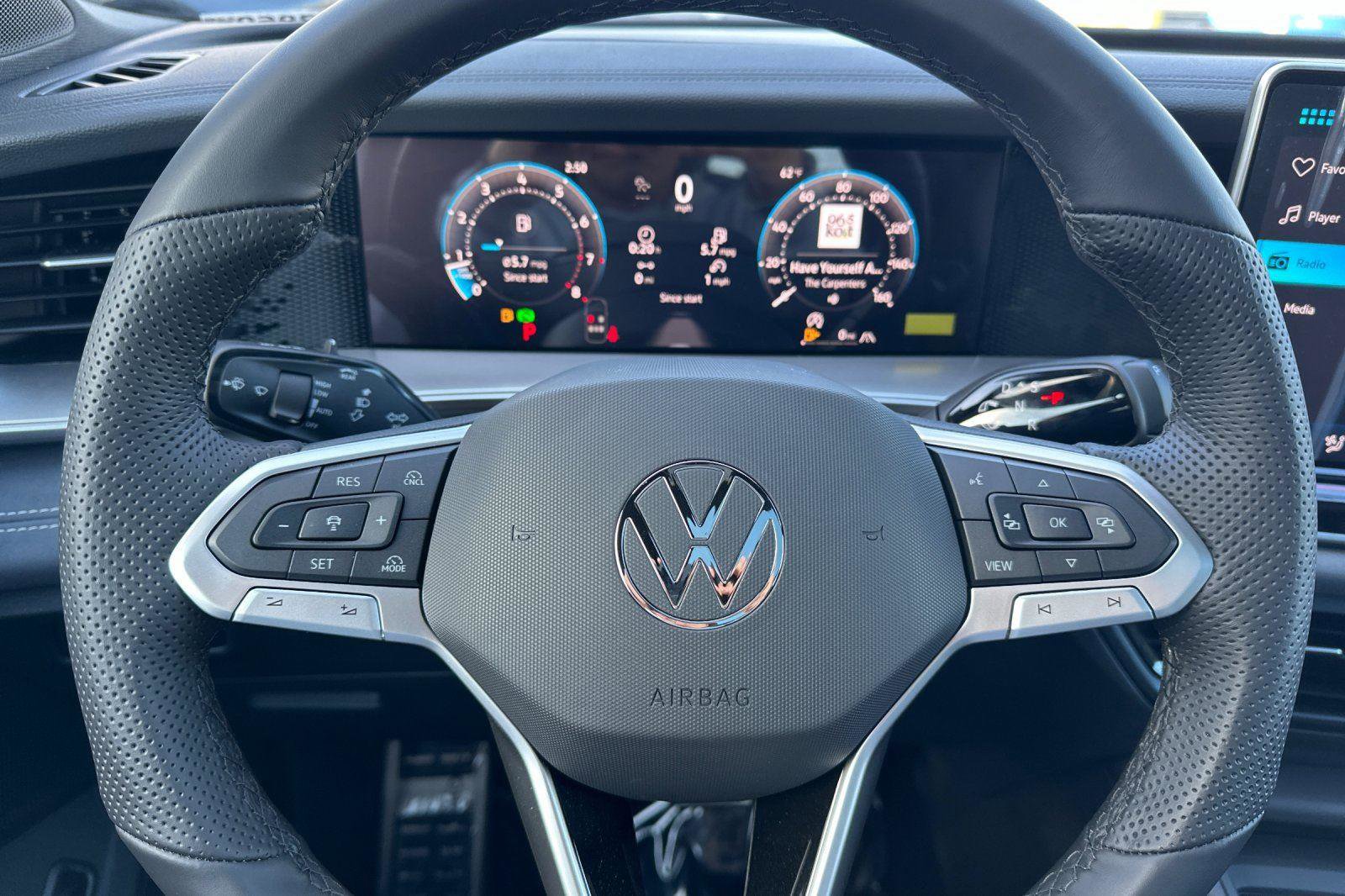 New 2026 Volkswagen Tiguan SE R-Line image 22