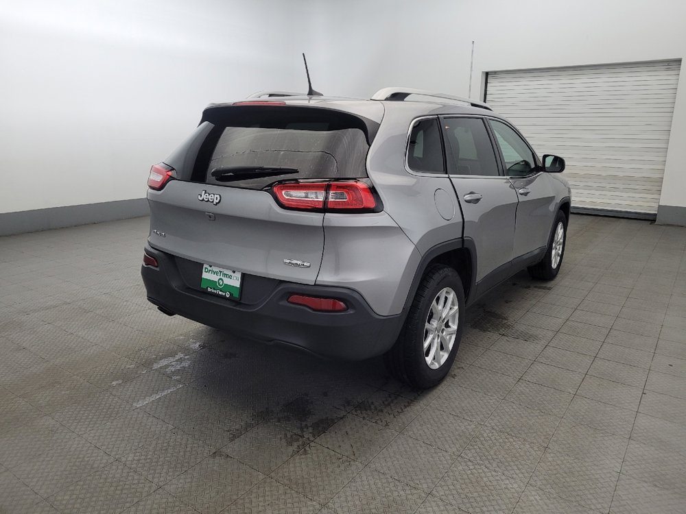 Used 2017 Jeep Cherokee Latitude w/ True North Edition AWD/4WD image 9