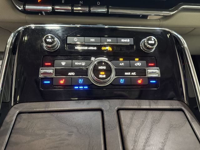 Used 2019 Lincoln Navigator Reserve AWD/4WD image 19