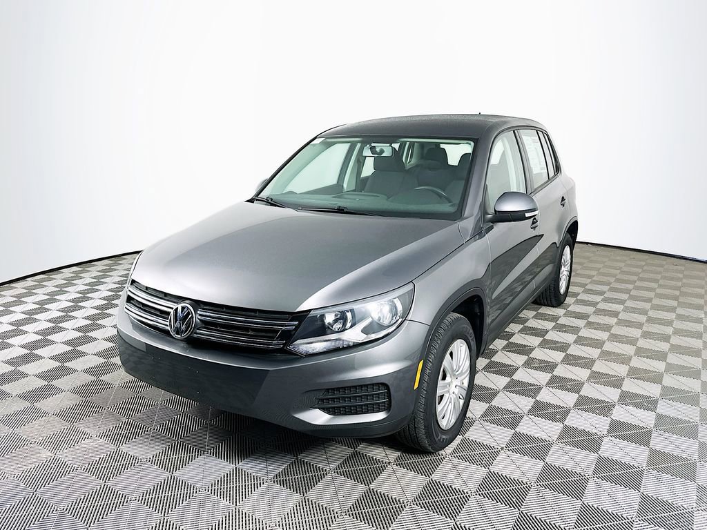 Used 2012 Volkswagen Tiguan S image 5