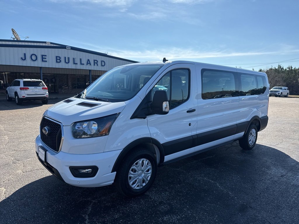 Used 2023 Ford Transit 350 XLT image 15