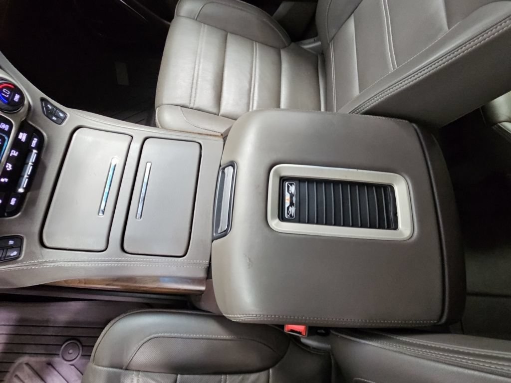 Used 2018 GMC Yukon XL Denali w/ Open Road Package AWD/4WD image 23