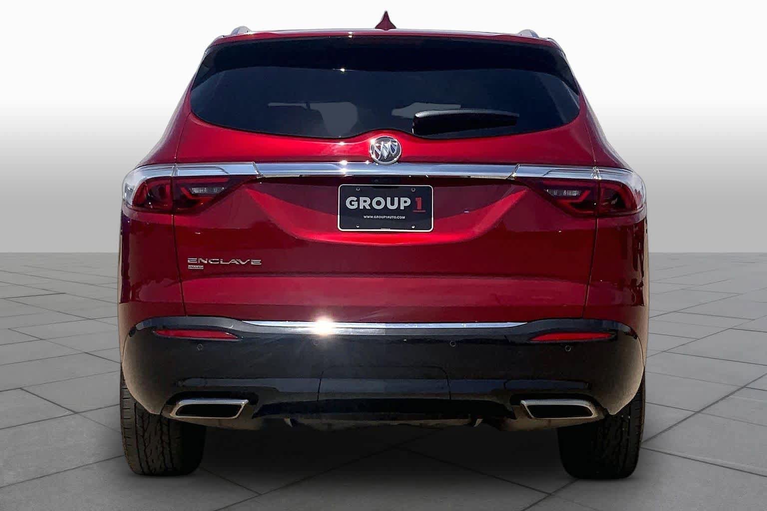Used 2024 Buick Enclave Premium AWD/4WD image 5