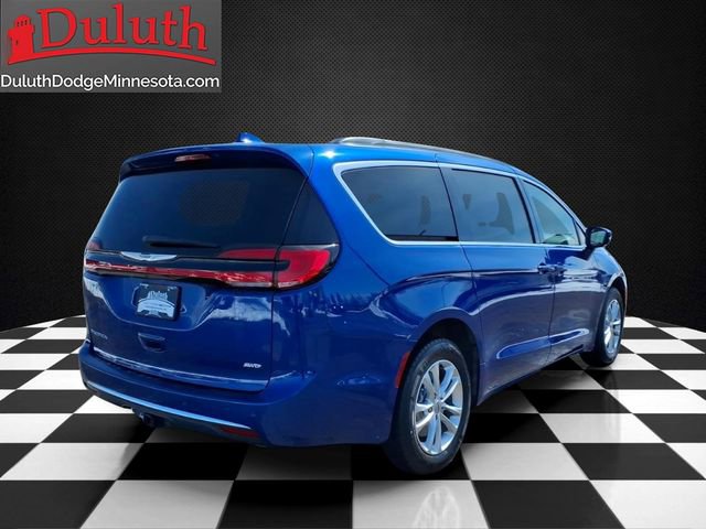 Used 2021 Chrysler Pacifica Touring image 5