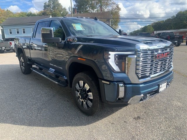 New 2026 GMC Sierra 2500 Denali w/ Denali Reserve Package image 2