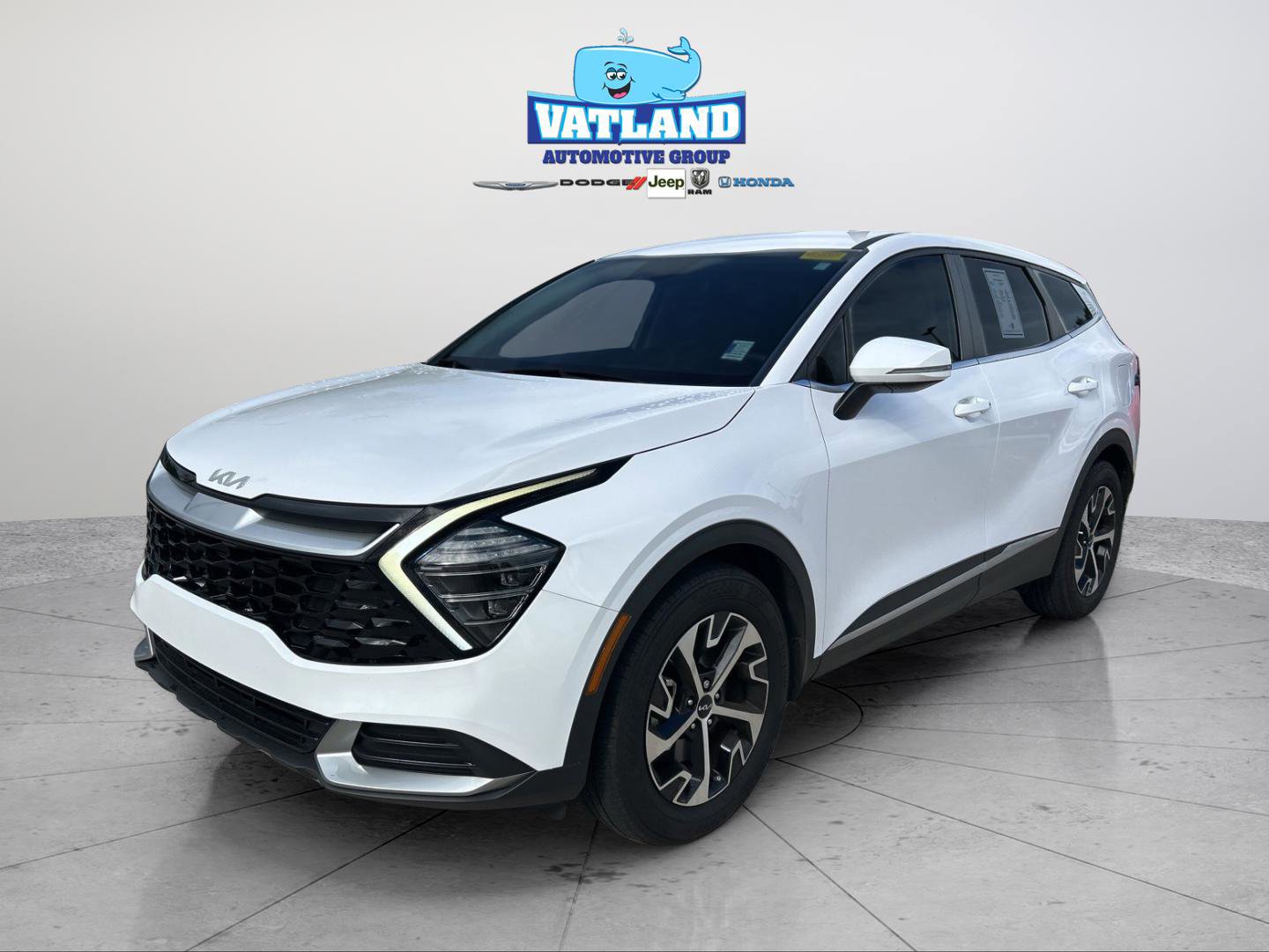 Used 2024 Kia Sportage EX image 1