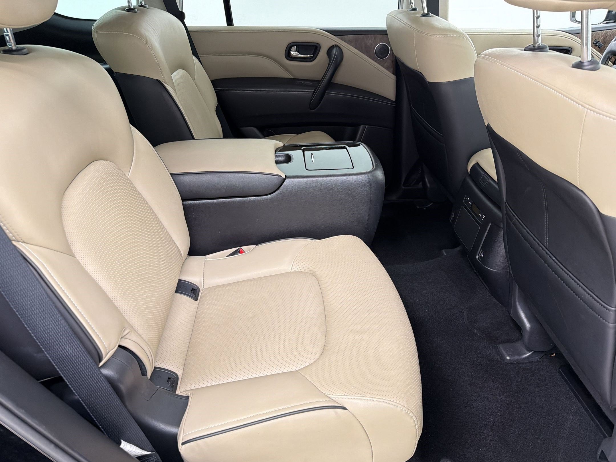 Used 2023 INFINITI QX80 Premium Select w/ Cargo Package image 30