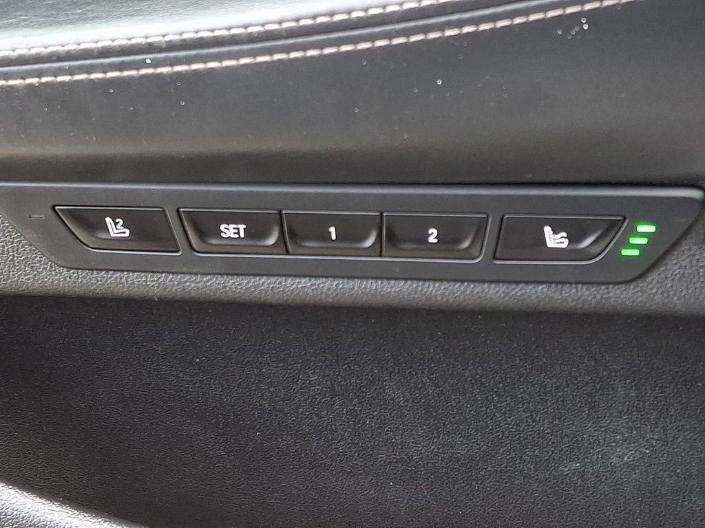 Used 2019 BMW 750i w/ Luxury Rear Seating Package image 29