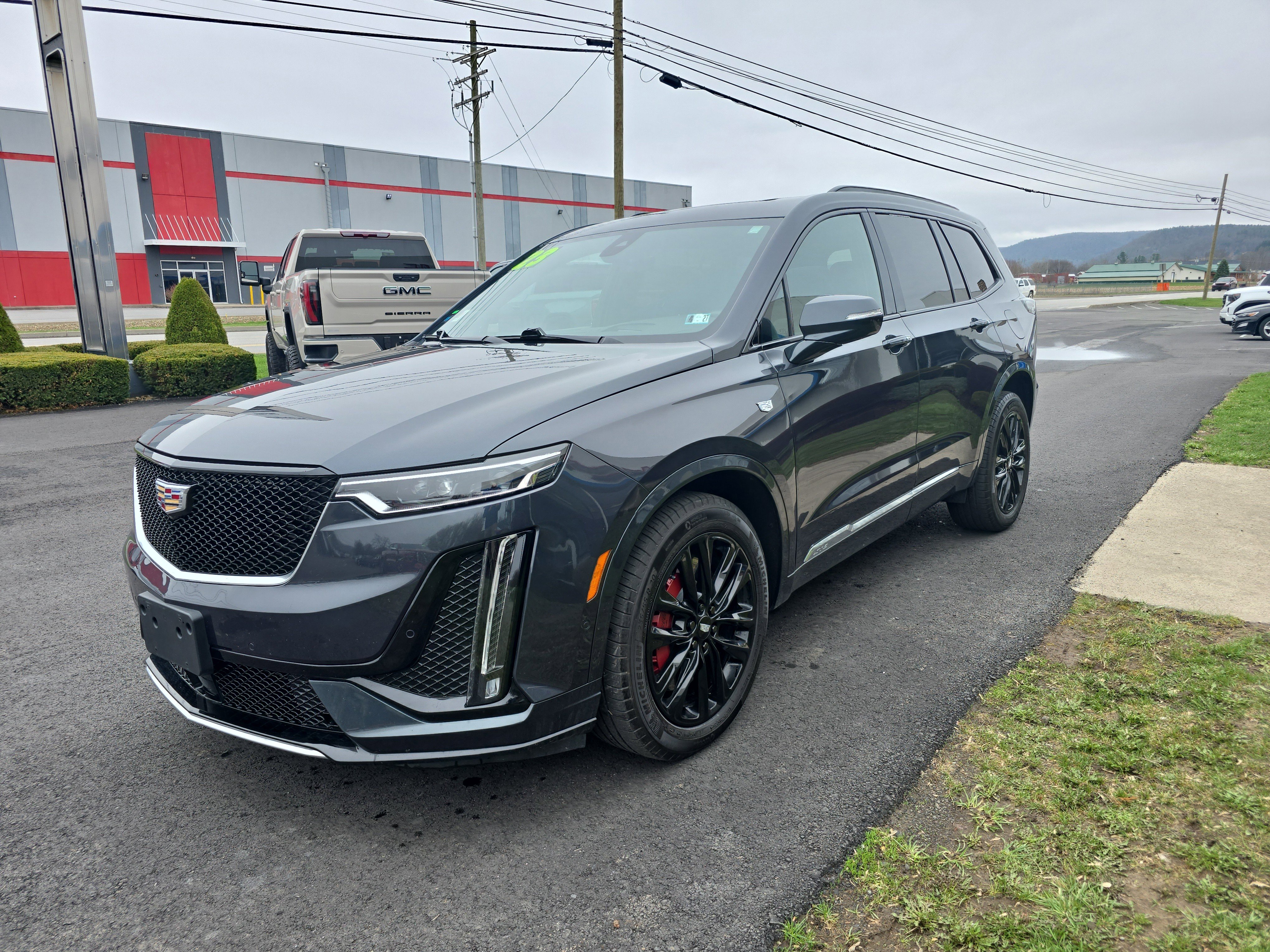Used 2023 Cadillac XT6 Sport w/ Platinum Package image 8