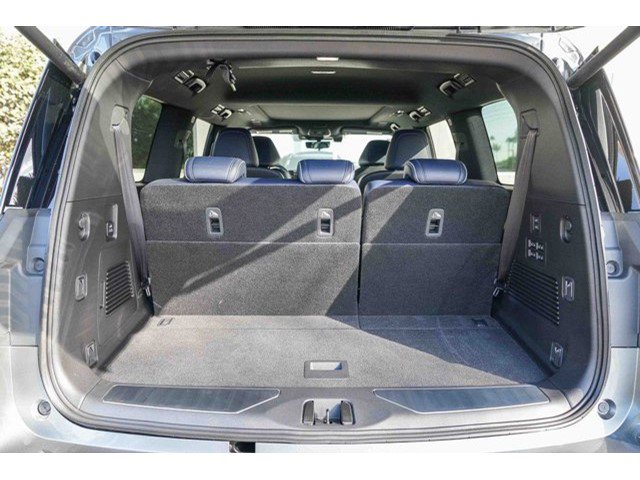 New 2026 INFINITI QX80 Sport w/ Sport Exterior Package image 25