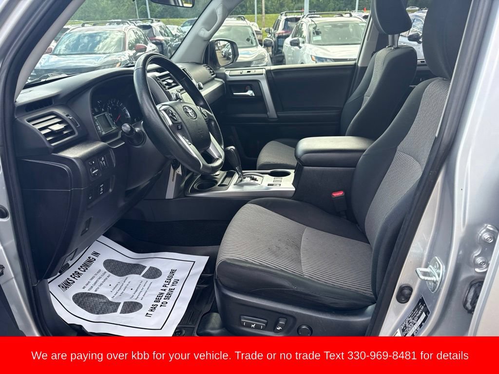 Used 2016 Toyota 4Runner SR5 AWD/4WD image 9