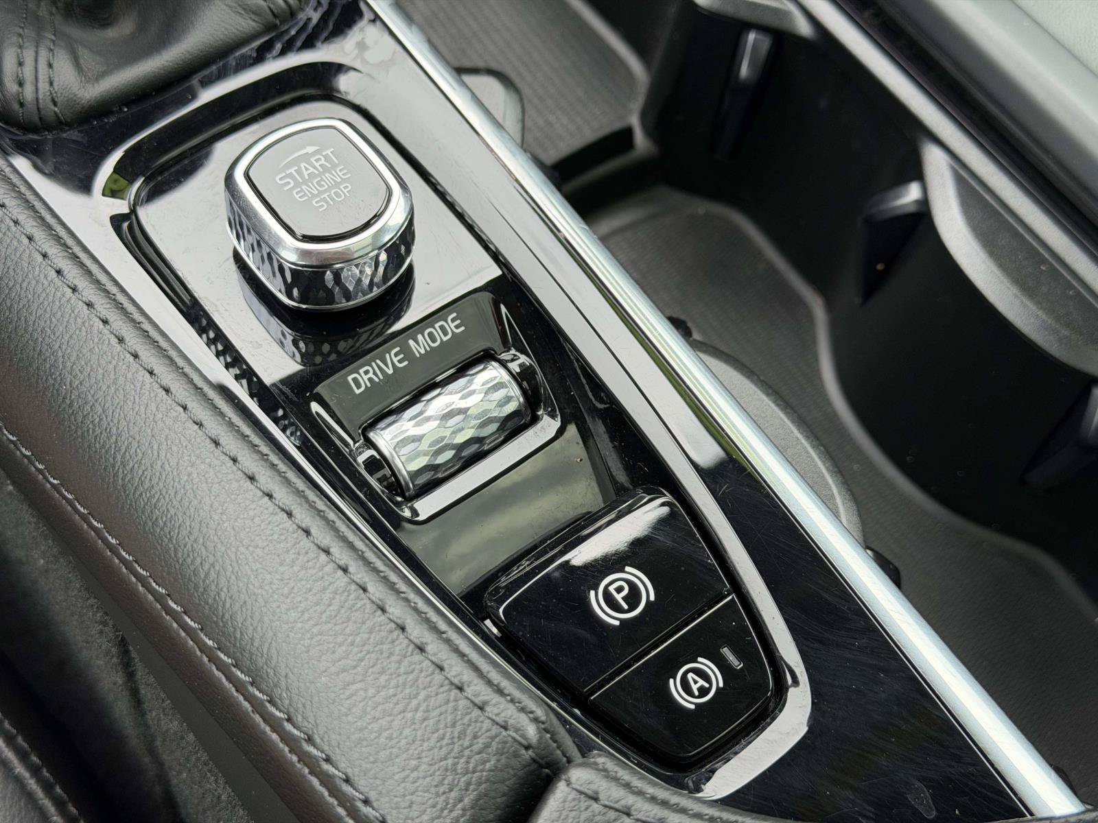 Used 2019 Volvo S90 T5 Momentum FWD image 27