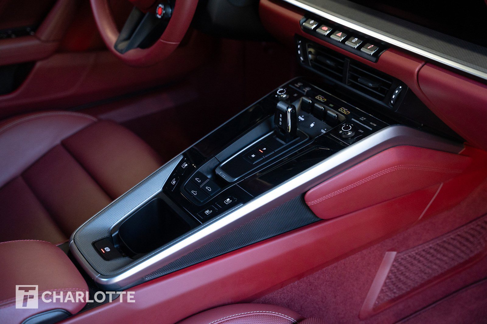 Used 2025 Porsche 911 Carrera image 32