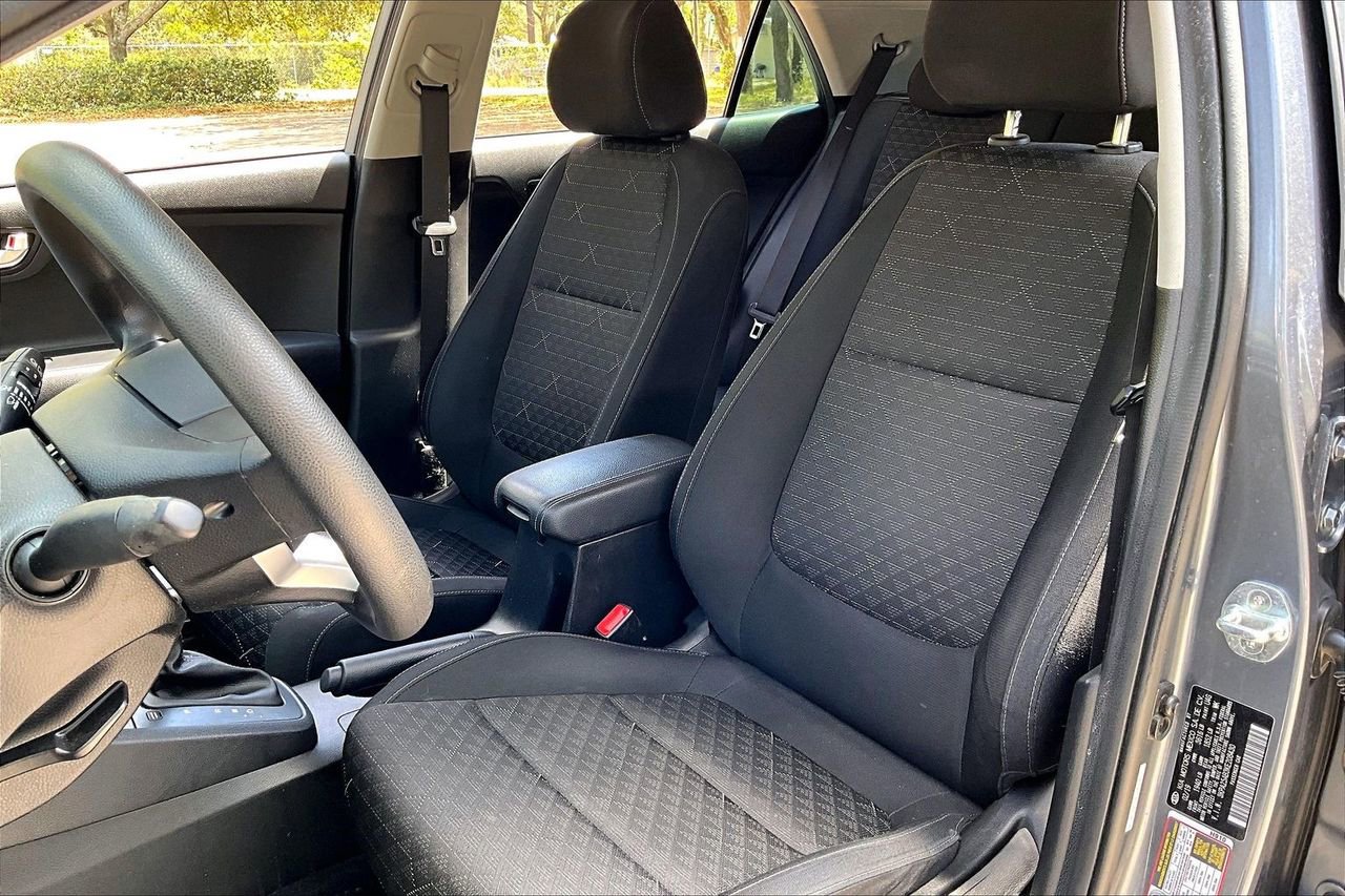 Used 2019 Kia Rio S image 18