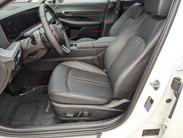 Used 2025 Hyundai Sonata Limited image 4