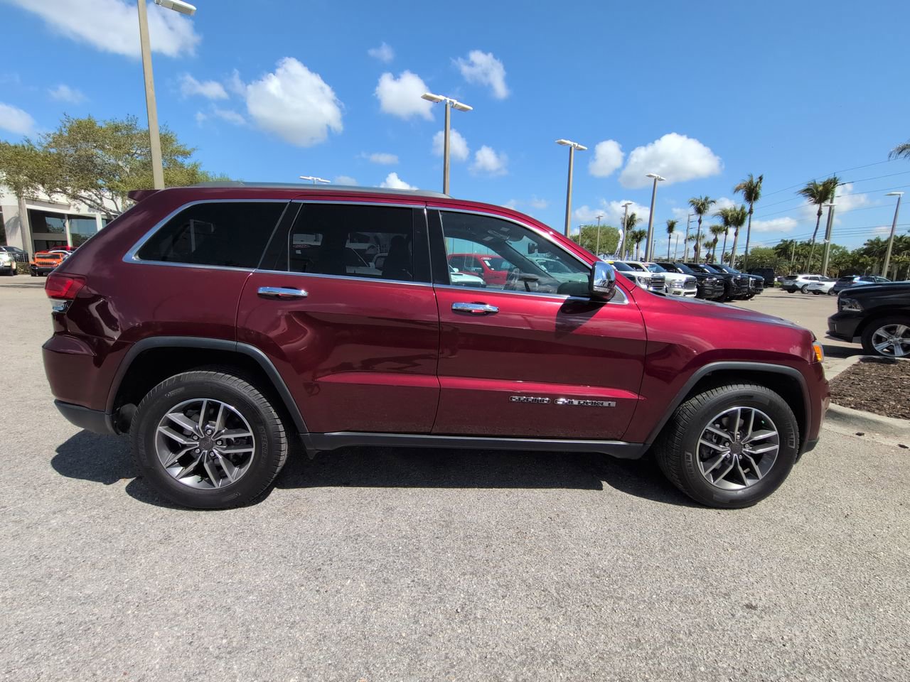 Used 2020 Jeep Grand Cherokee Limited image 4