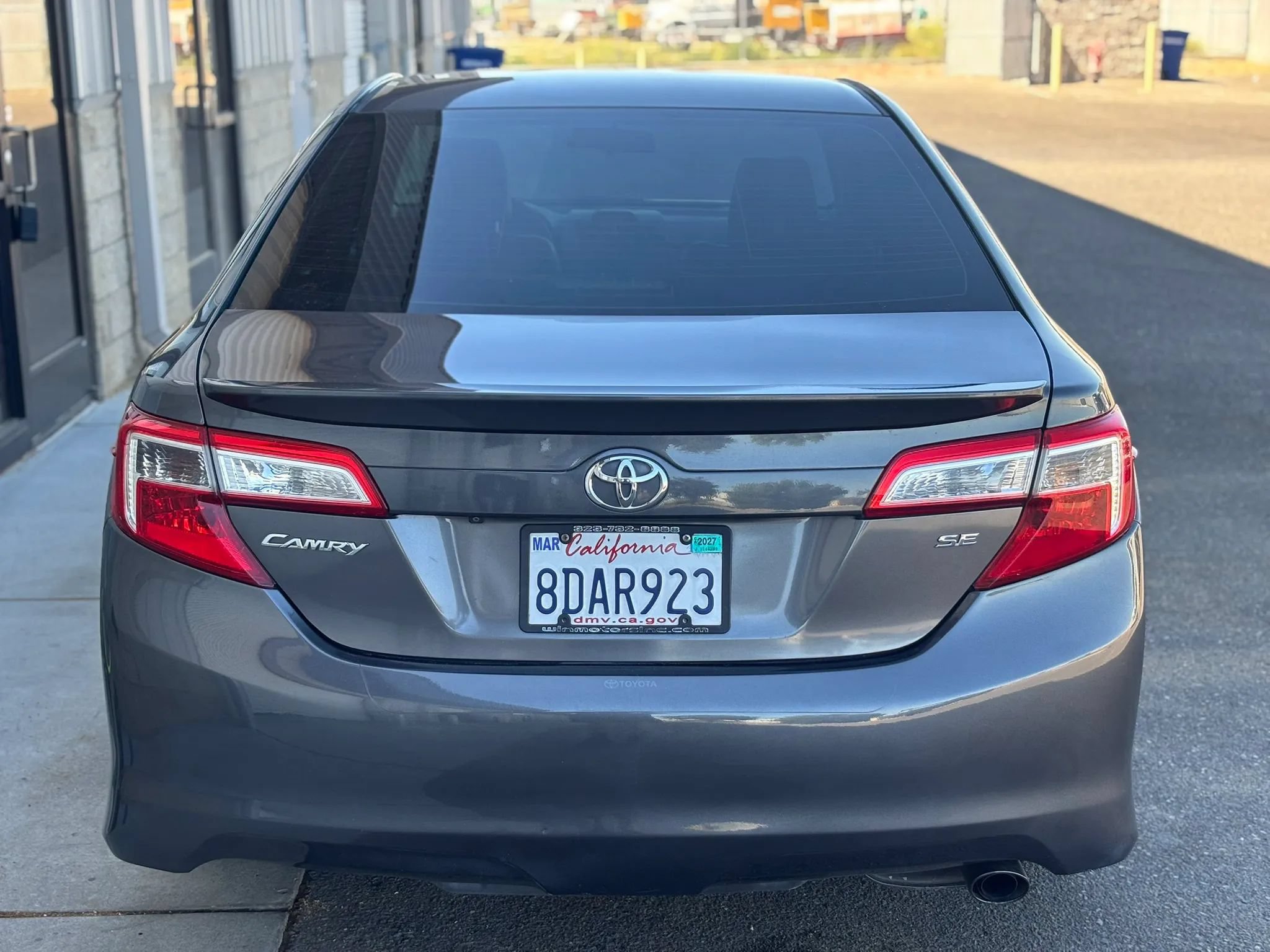 Used 2014 Toyota Camry SE FWD image 4
