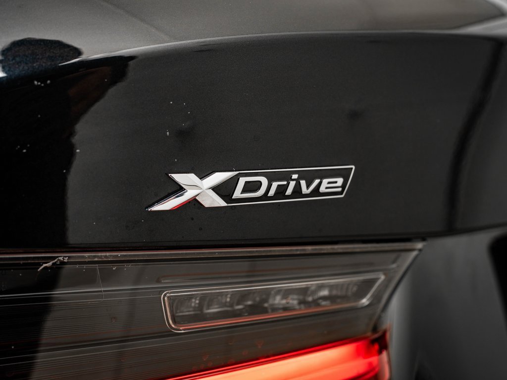 Used 2024 BMW 330i xDrive Sedan w/ Premium Package image 17