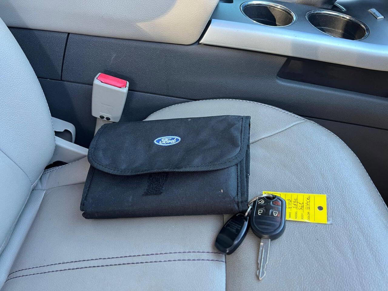 Used 2013 Ford Edge SEL image 27