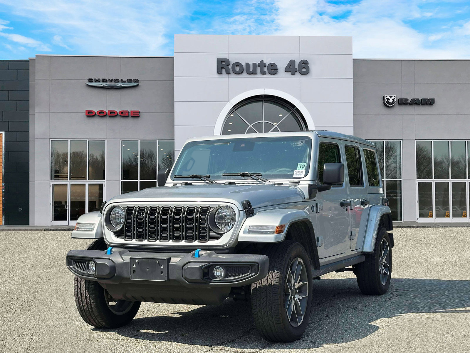Used 2024 Jeep Wrangler Unlimited AWD/4WD image 2