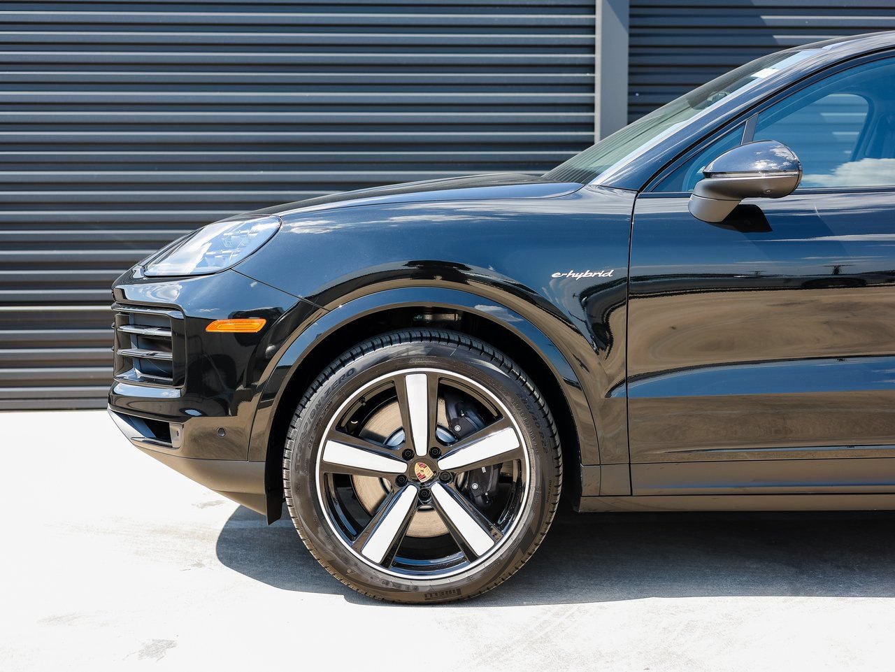 New 2026 Porsche Cayenne E-Hybrid Coupe AWD/4WD image 11