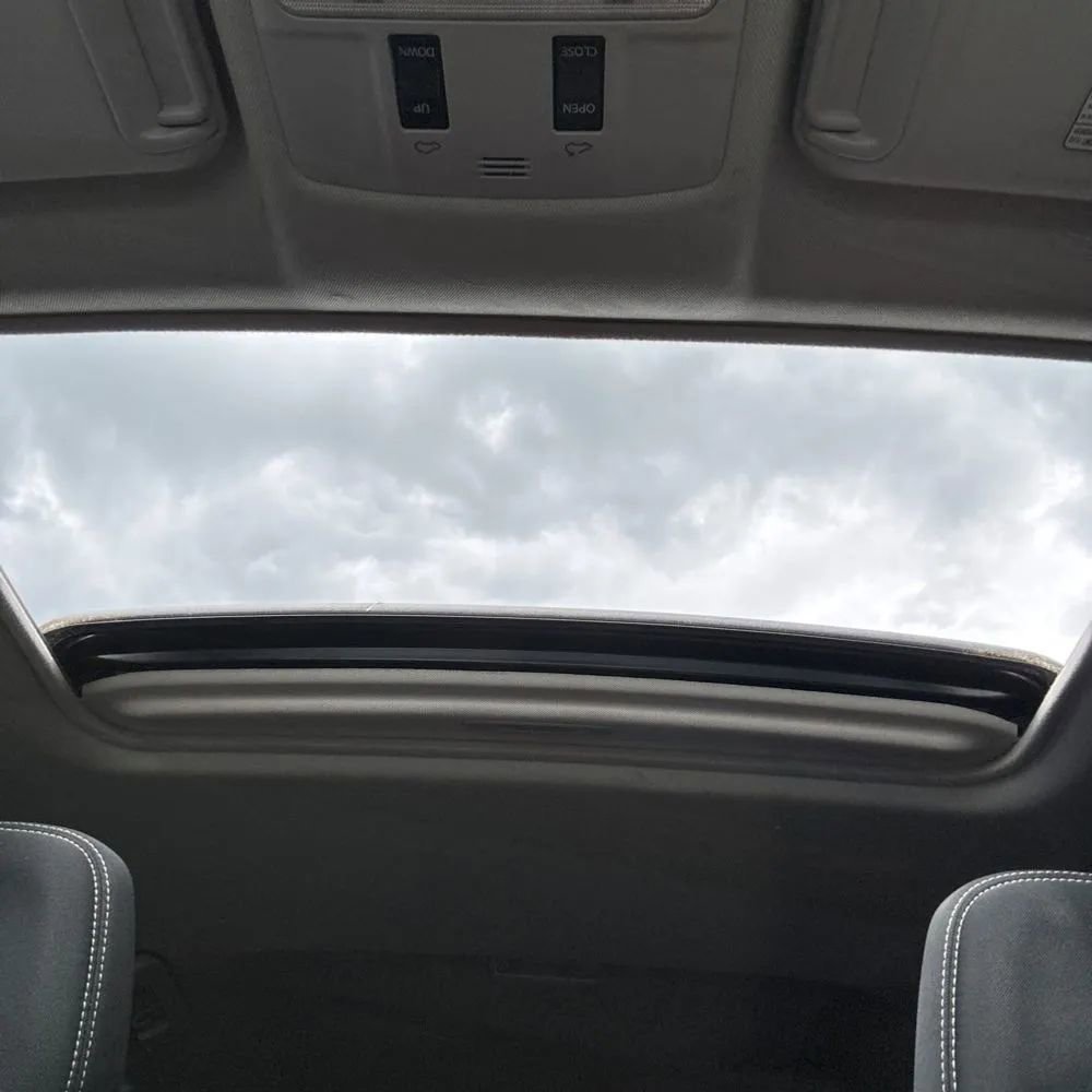 Used 2014 Toyota RAV4 XLE AWD/4WD image 26