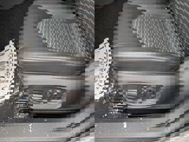 Used 2023 Toyota Camry SE image 16