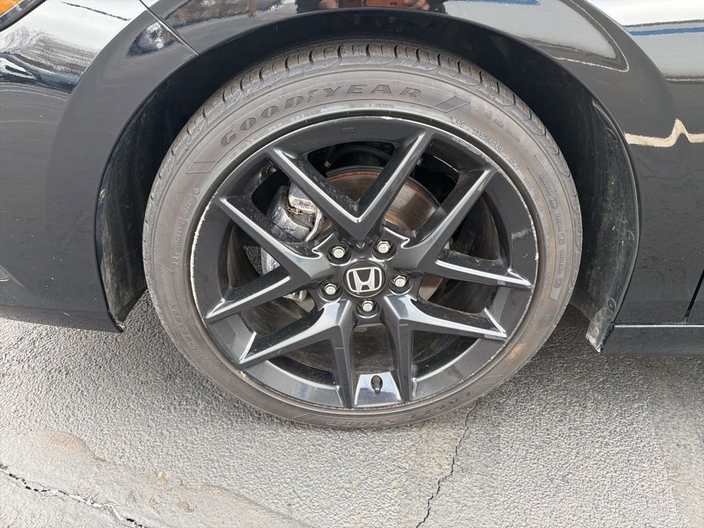 Used 2023 Honda Civic Sport image 10