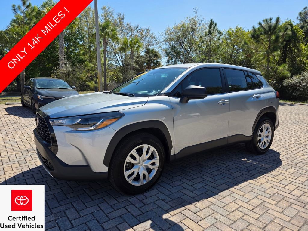 Used 2025 Toyota Corolla Cross L image 3