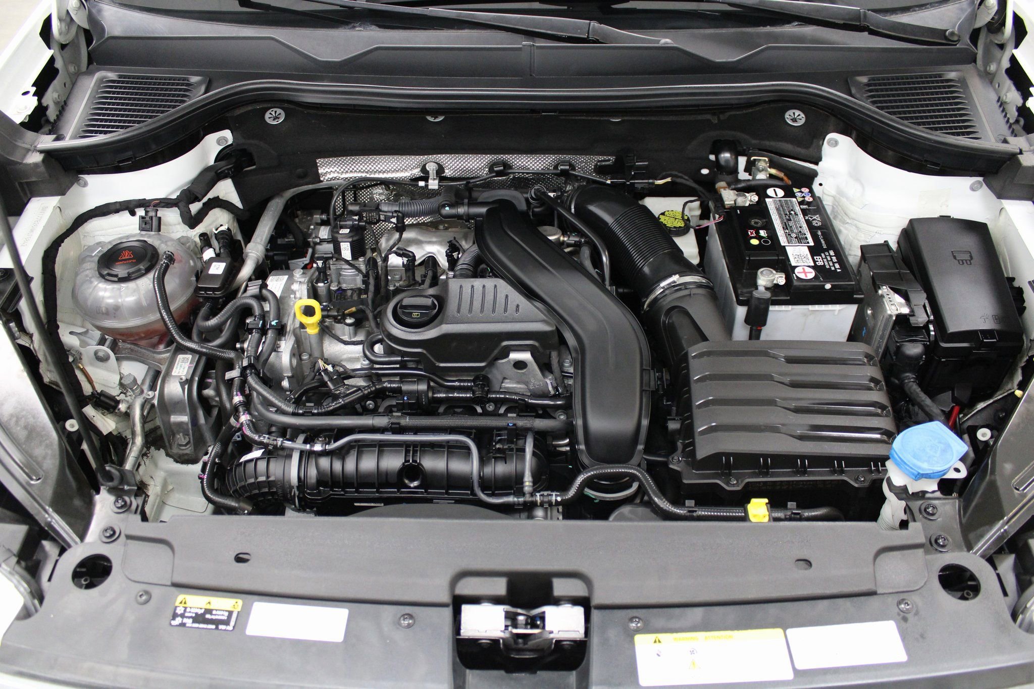 Used 2022 Volkswagen Taos SE image 11