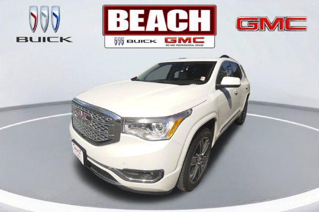 Used 2017 GMC Acadia Denali w/ Technology Package FWD image 7