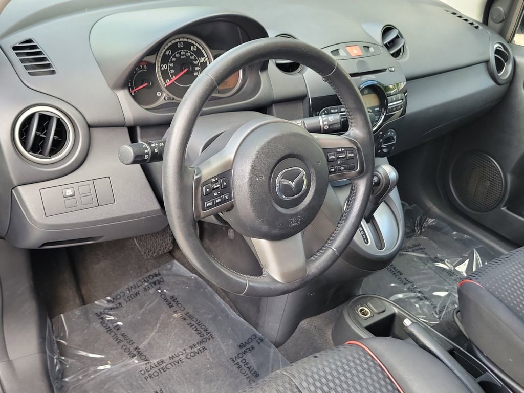 Used 2011 MAZDA MAZDA2 Touring FWD image 19
