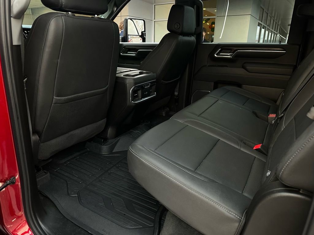 Used 2024 GMC Sierra 2500 SLT w/ SLT Premium Package image 15