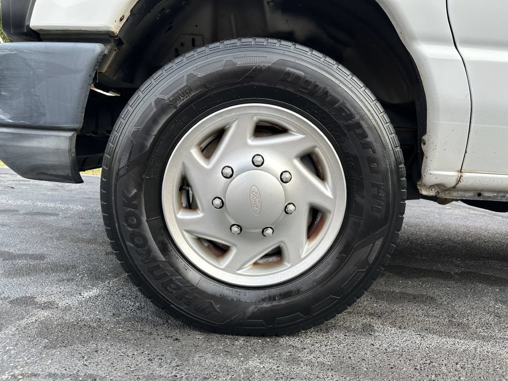 Used 2011 Ford E-250 and Econoline 250 w/ PWR Group RWD image 8