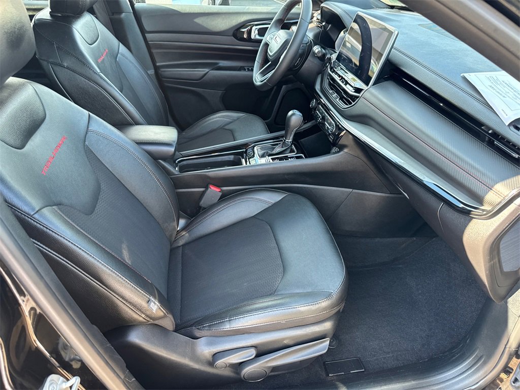 Used 2024 Jeep Compass Trailhawk image 18