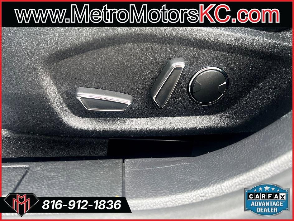 Used 2020 Ford Fusion SE image 22