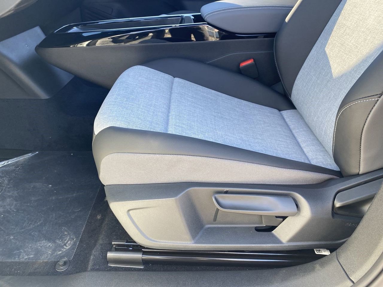 New 2026 Volkswagen ID.4 Pro image 16