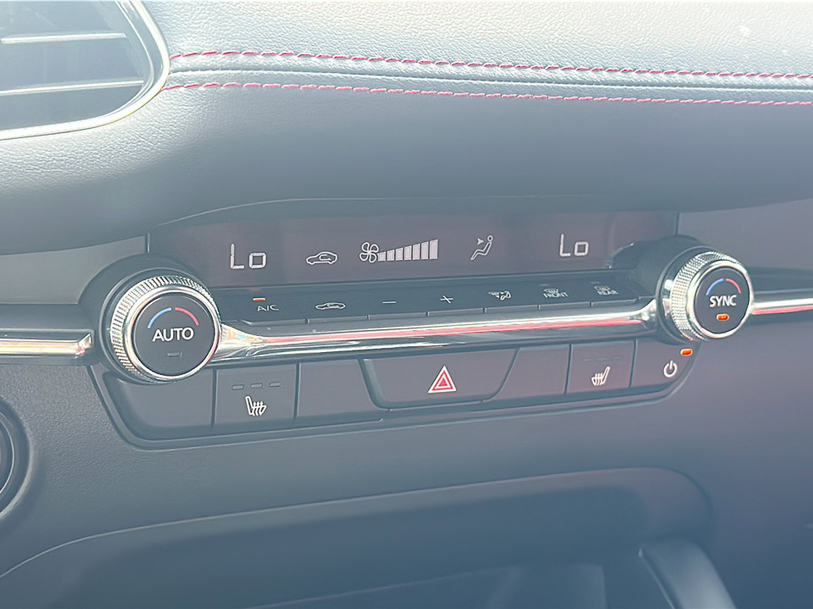 New 2025 MAZDA MAZDA3 Carbon image 23