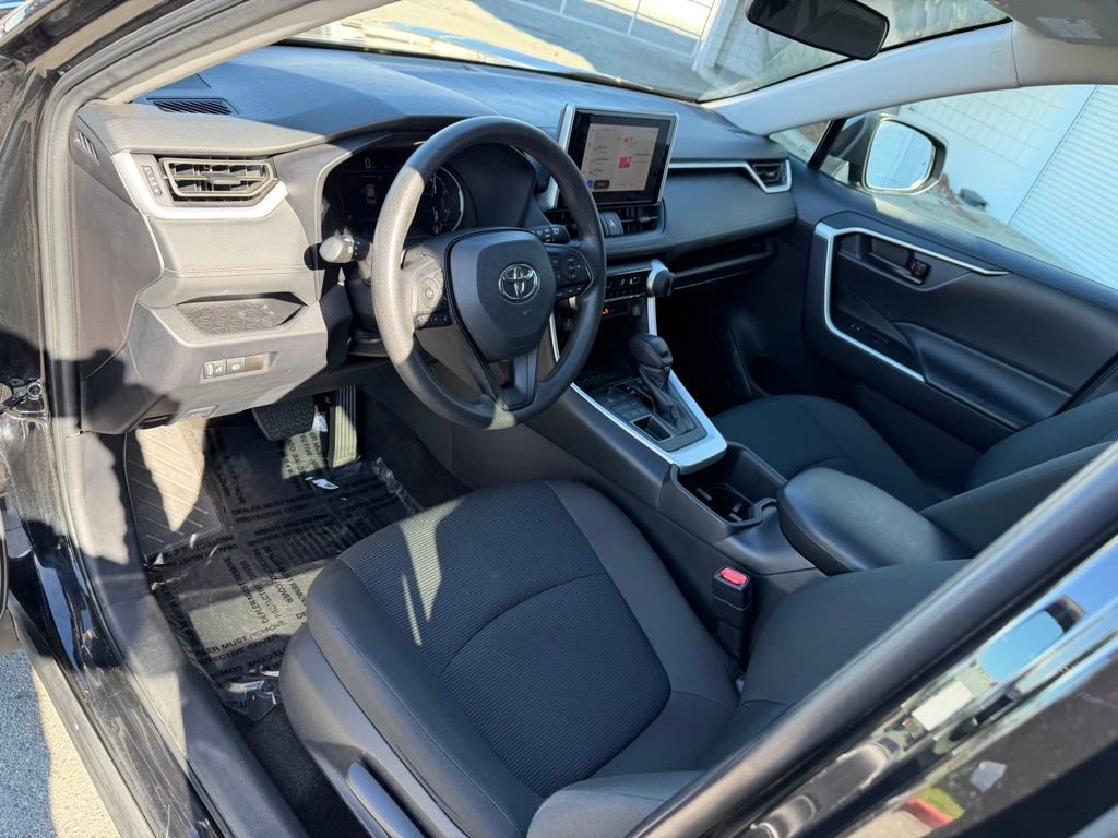 Used 2024 Toyota RAV4 LE image 2