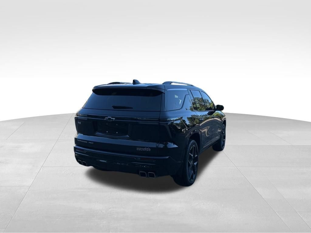 Used 2025 Chevrolet Traverse High Country w/ LPO, Floor Liner Package AWD/4WD image 5