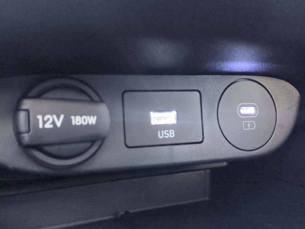 New 2026 Hyundai Elantra Limited image 26