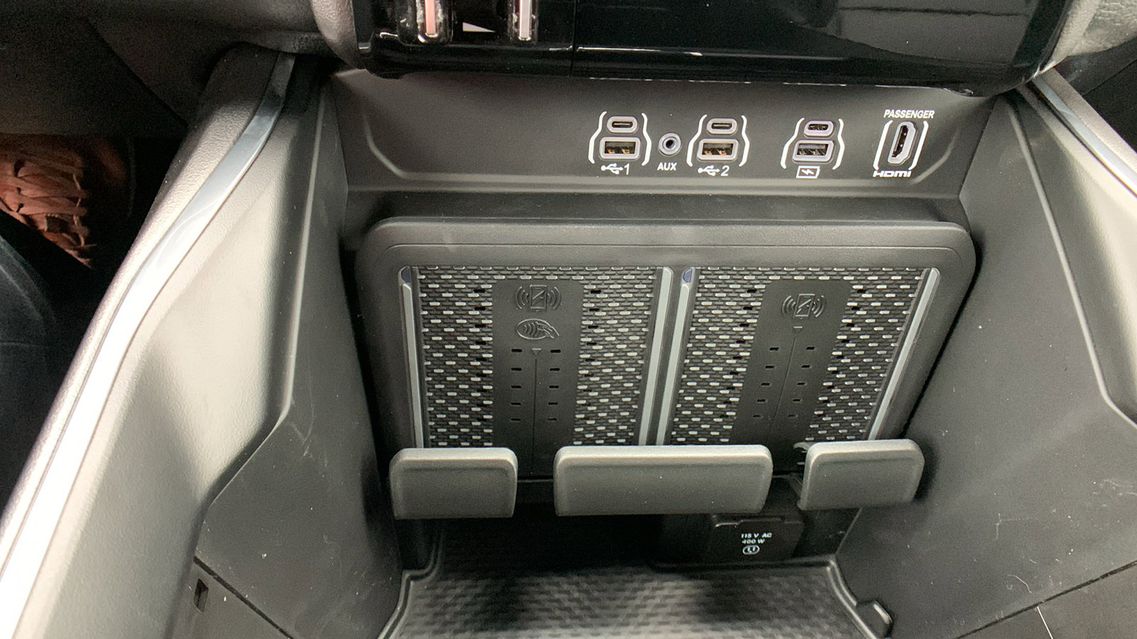 New 2025 RAM 1500 Laramie w/ Night Edition image 18