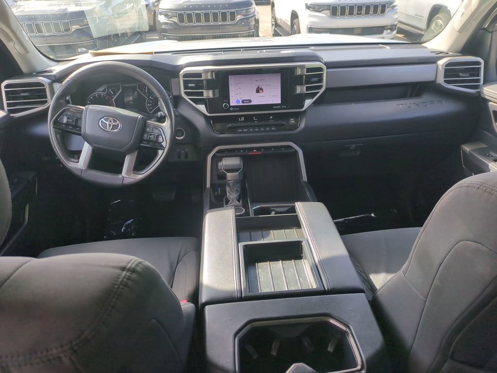 Used 2022 Toyota Tundra SR5 w/ SR5 Convenience Package image 17