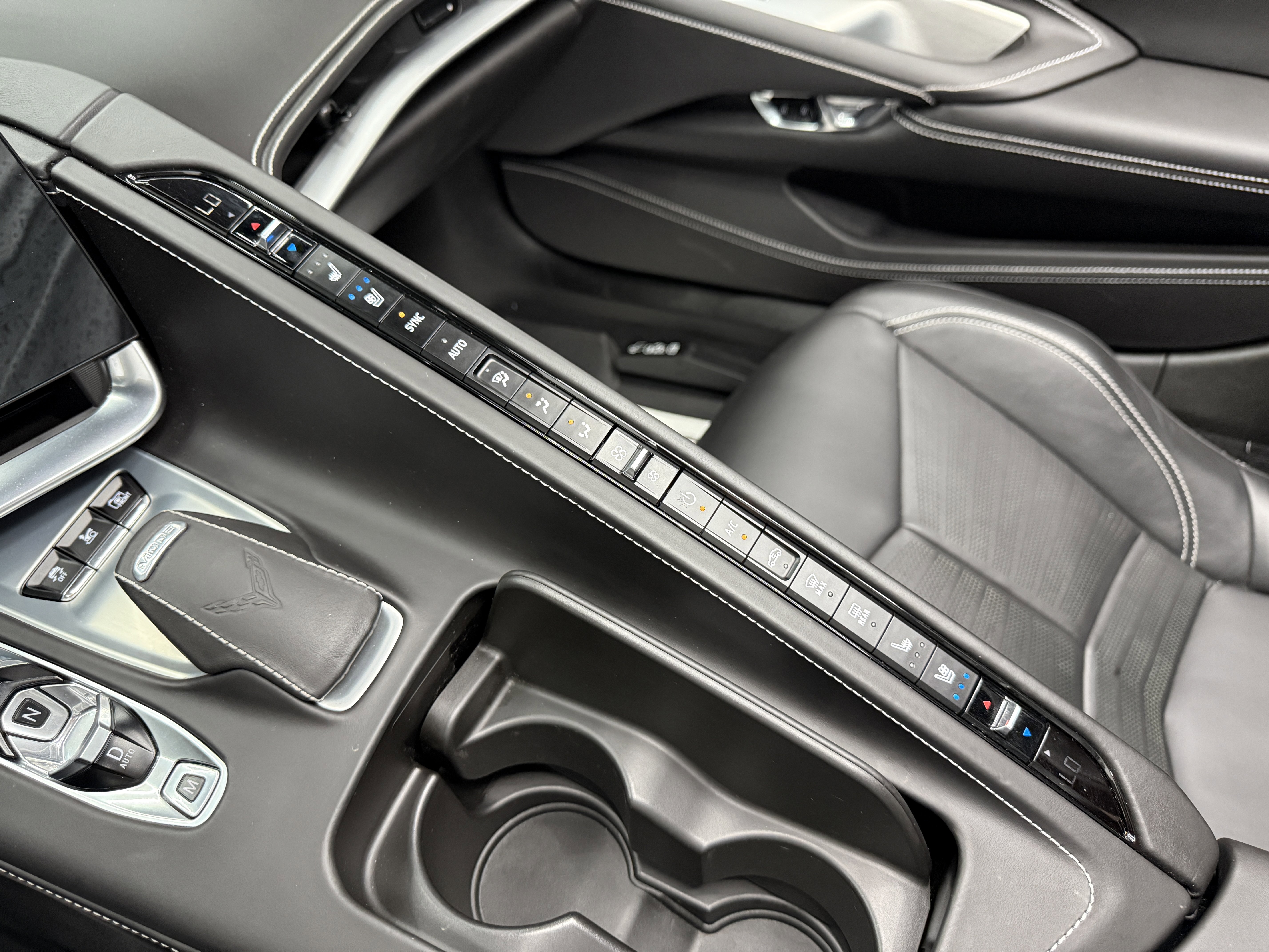 Used 2021 Chevrolet Corvette Stingray Premium Cpe w/ 3LT image 23