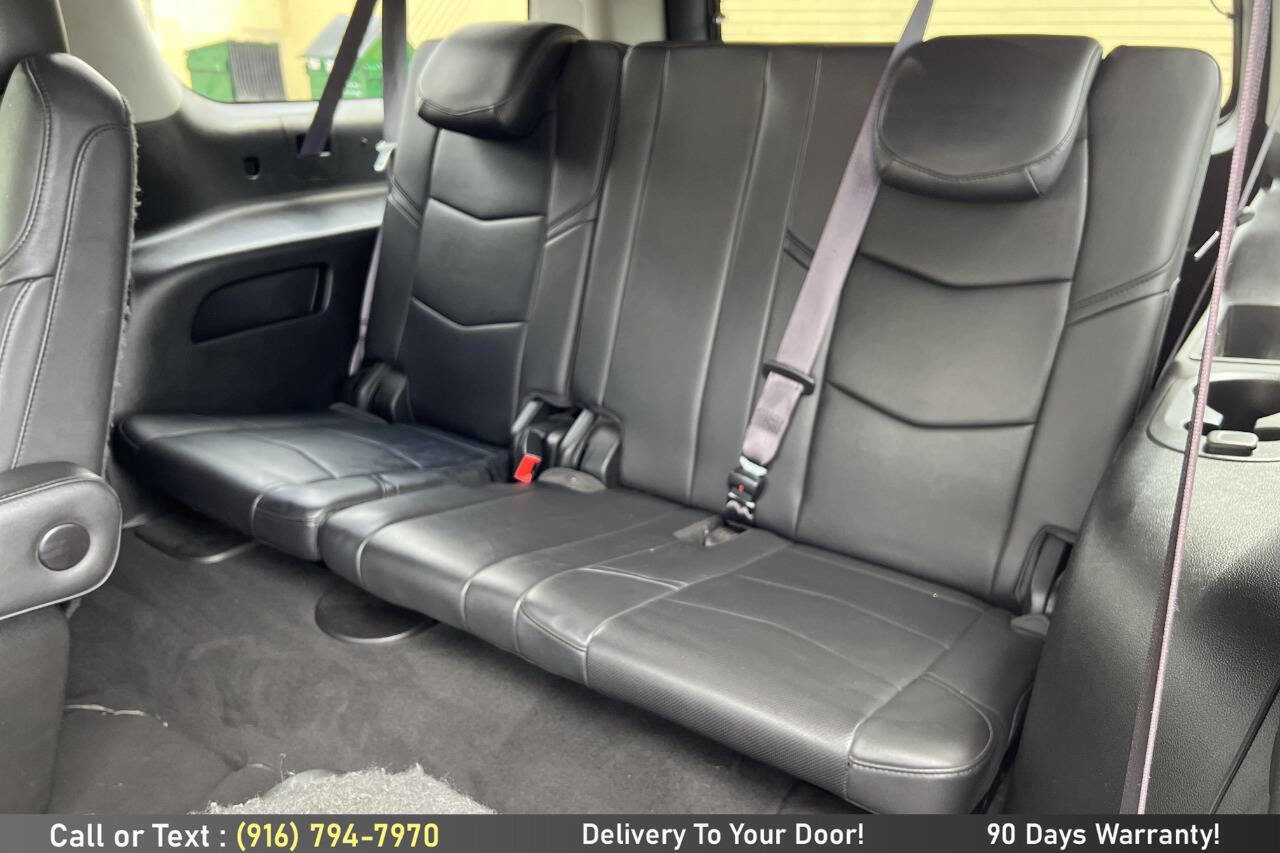 Used 2016 Cadillac Escalade ESV Premium AWD/4WD image 19