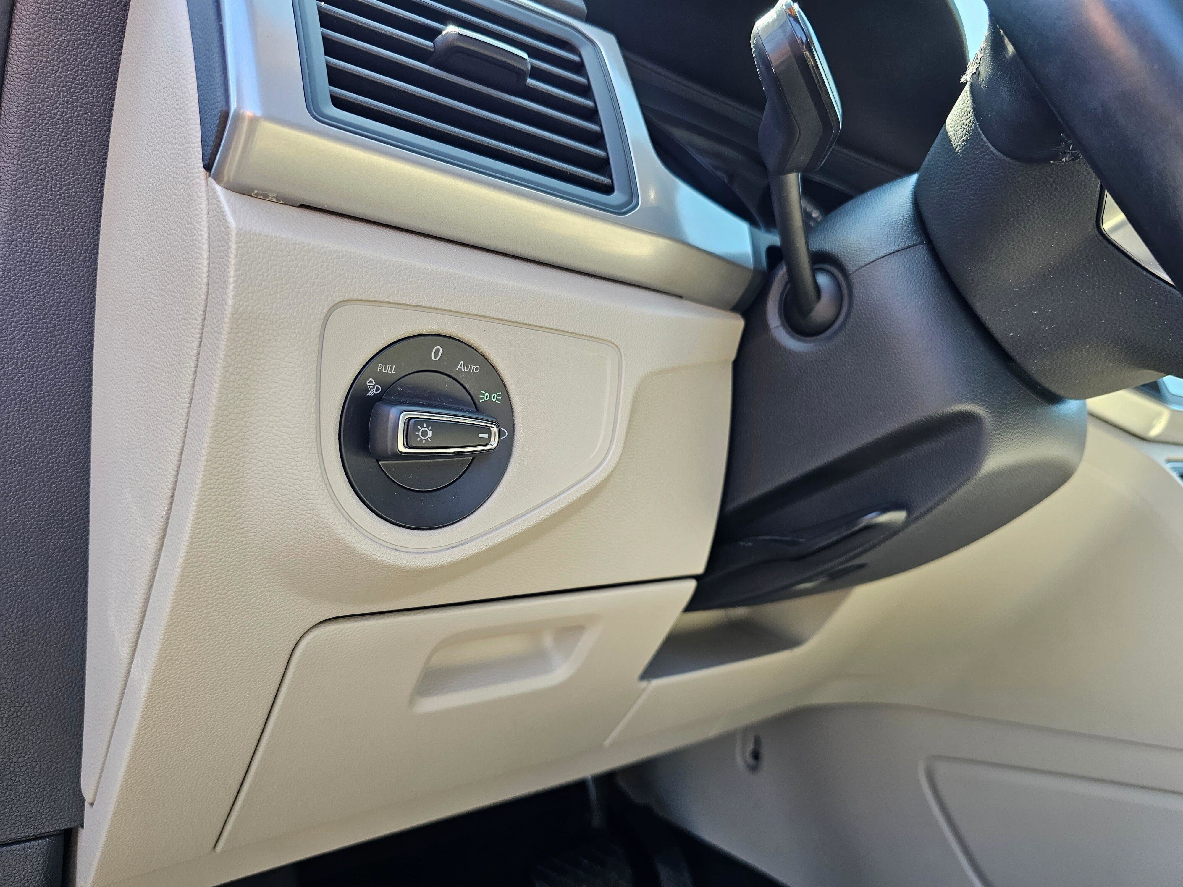 Used 2021 Volkswagen Atlas SE AWD/4WD image 21