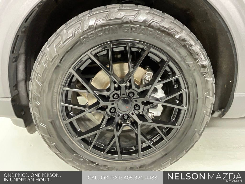 Used 2020 Ford Explorer ST w/ Premium Technology Package image 10