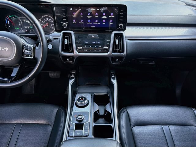 Used 2023 Kia Sorento EX AWD/4WD image 19