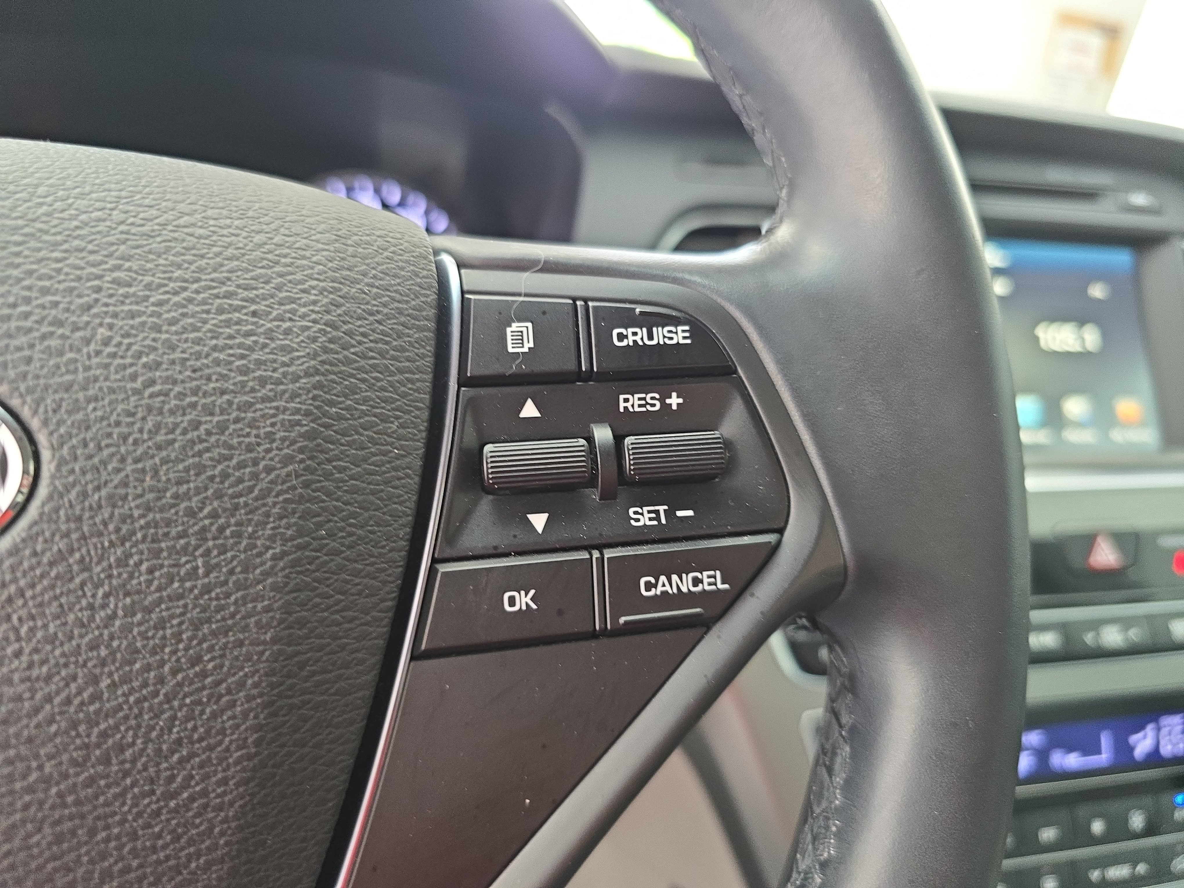 Used 2017 Hyundai Sonata Limited w/ Tech Package 03 FWD image 17